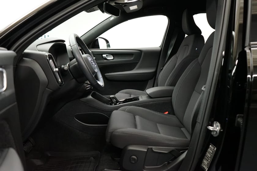 Bild 5 av Volvo XC40 Recharge Core Edition, Baklucka elmanövrerad