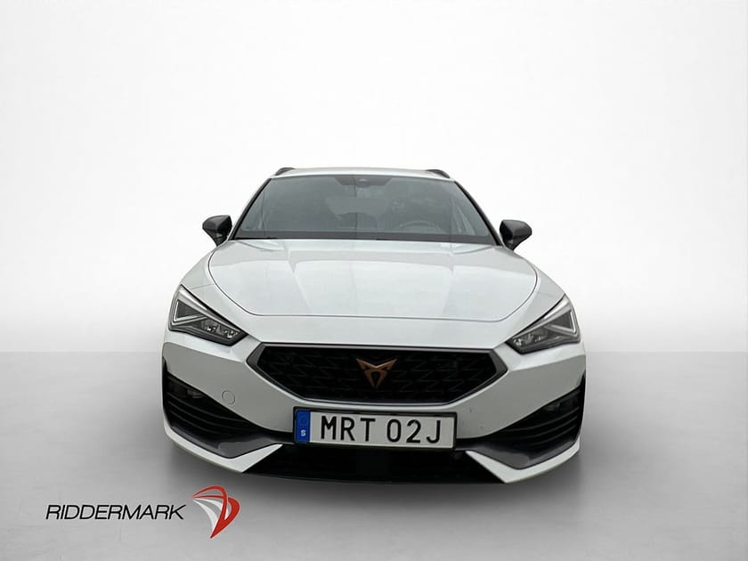 Bild 2 av CUPRA Leon Sportstourer e-Hybrid 245hk Cockpit Kamera Drag