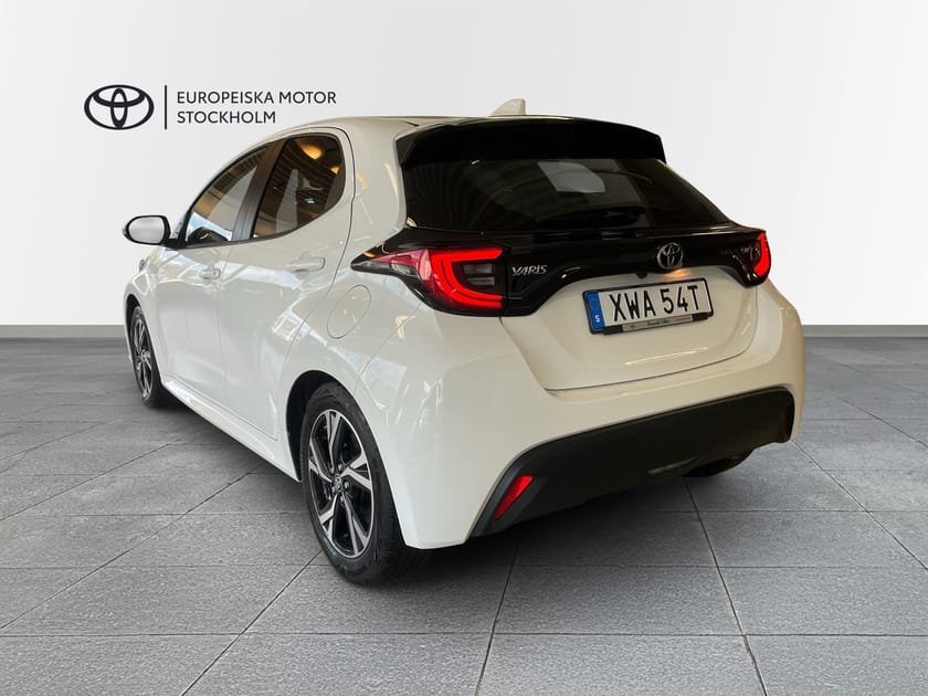 Bild 3 av Toyota Yaris Hybrid 115 1,5 5D ACTIVE PLUS - VINTERHJUL/MOMS
