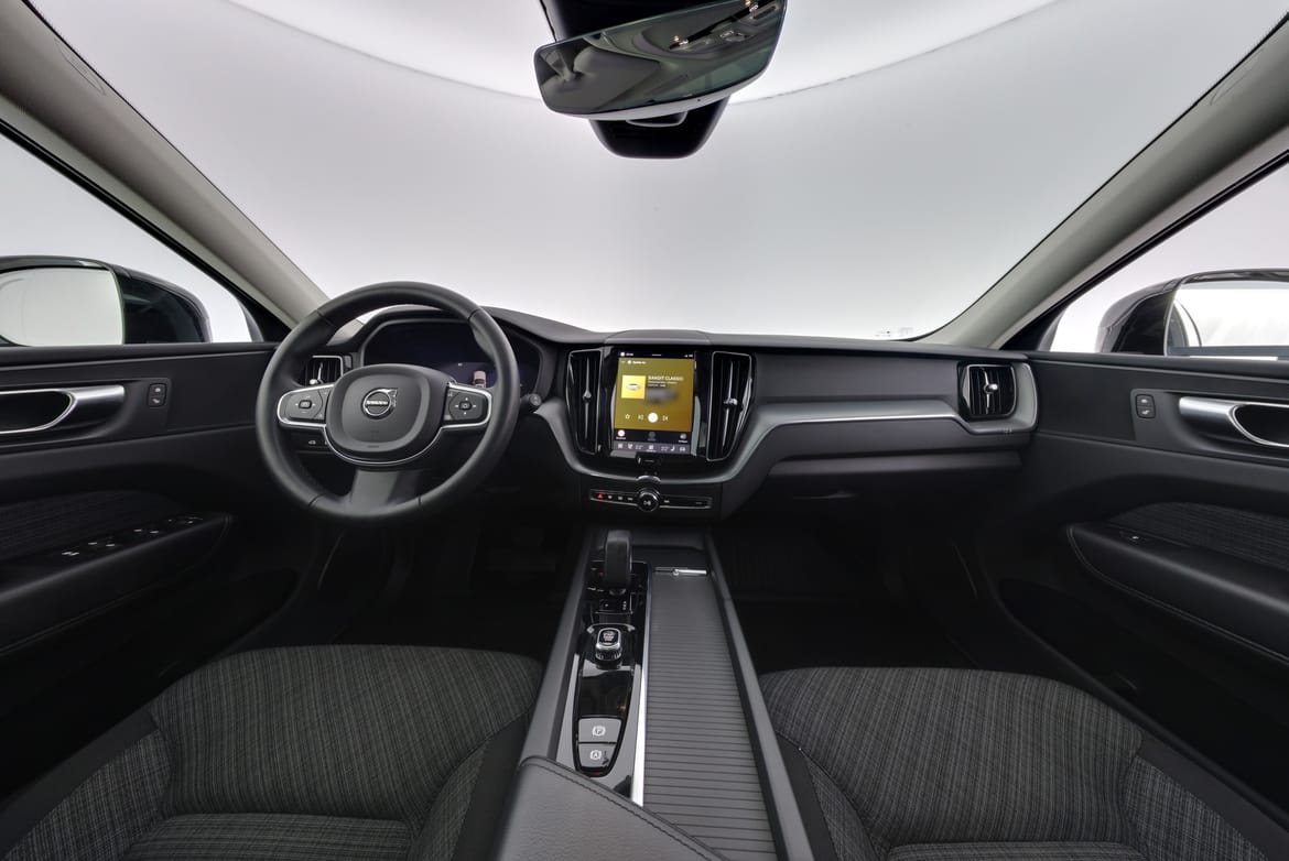 Volvo XC60 2023 - miniatyr 7
