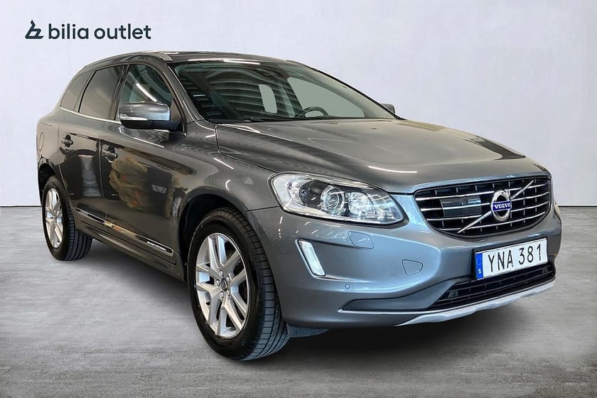 Bild 2 av Volvo XC60 D4 AWD Classic Summum Panorama B-kam Drag Skinn Navi