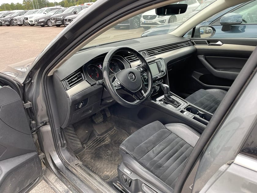 Bild 5 av Volkswagen Passat Sportscombi 4MOTION TDI 190HK 4x4 Executive