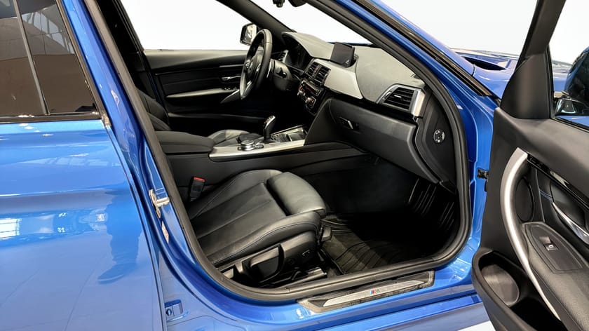 Bild 3 av BMW 320d Touring M-Sport | Drag | | Läder | 190hk