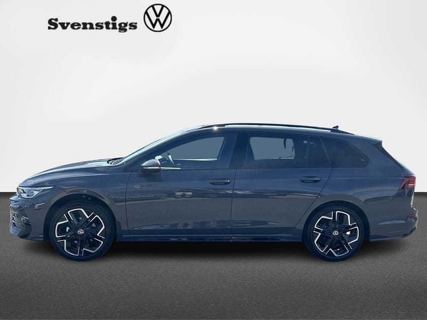 Bild 2 av Volkswagen Golf Sportscombi R-Line 1,5 eTSI 150hk DSG7 R-line Drag Värmare