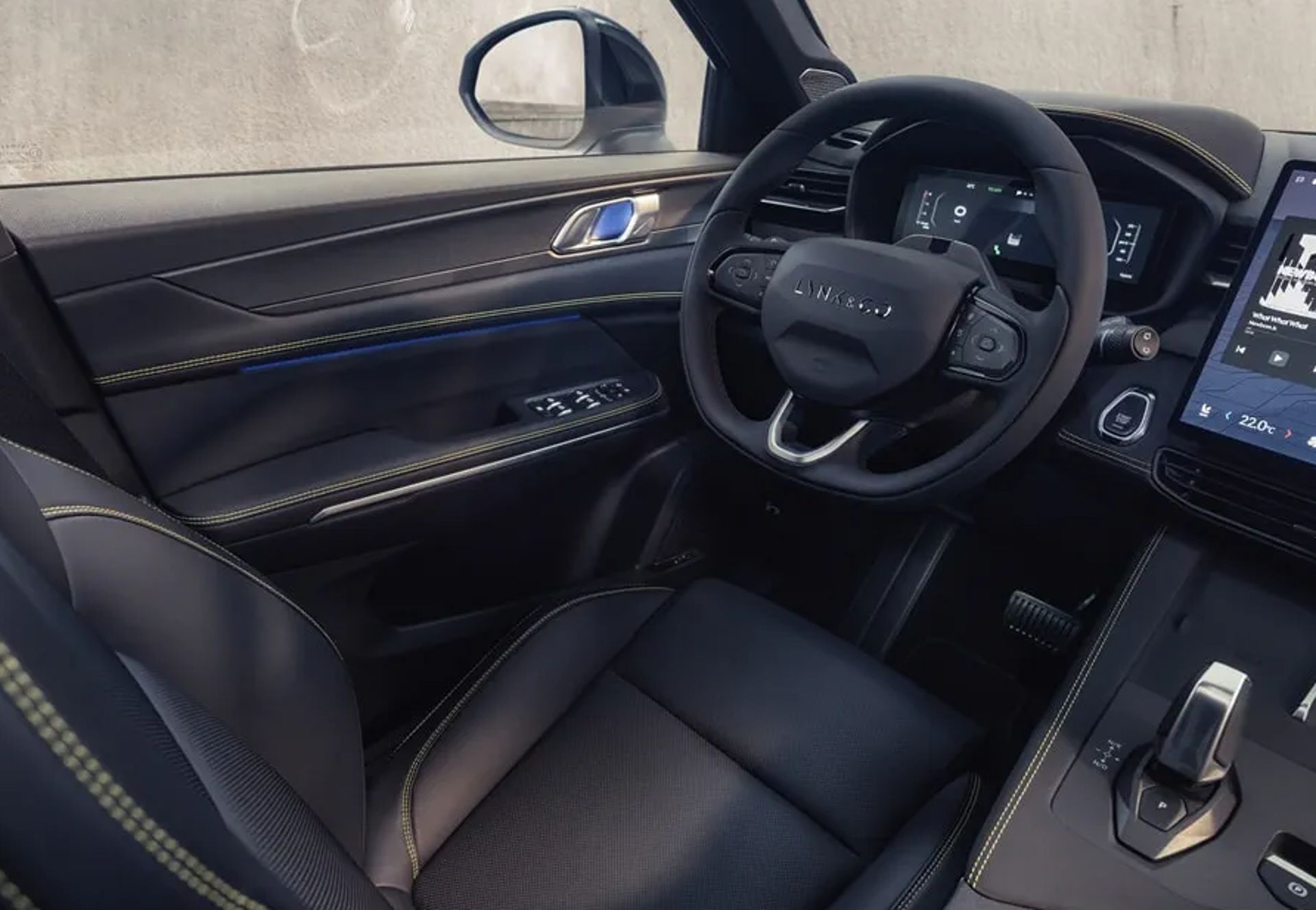 Lynk & Co 01 PHEV 2025, bild 3/4