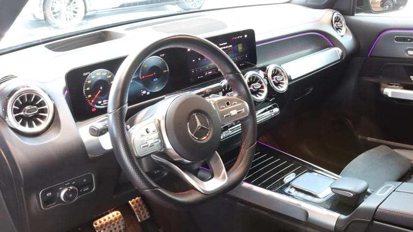 Bild 4 av Mercedes-Benz EQB 300 4MATIC 