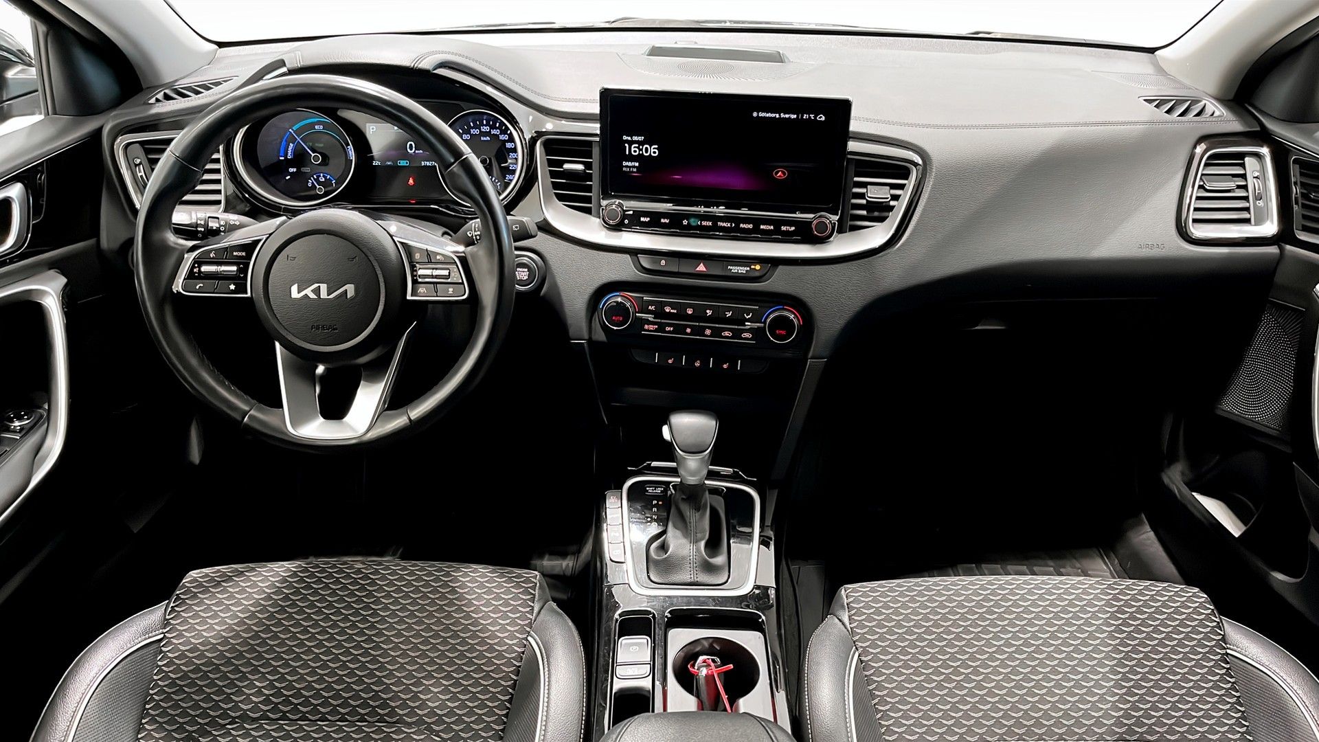 Kia Ceed Sportswagon Plug-in Hybrid 2023, bild 7/18