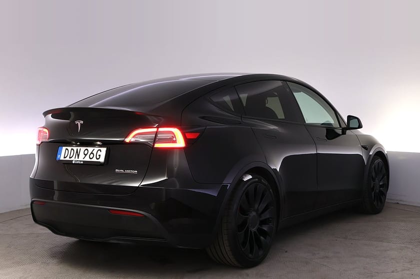 Bild 5 av Tesla Model Y Performance Uppg. Autopilot Panorama