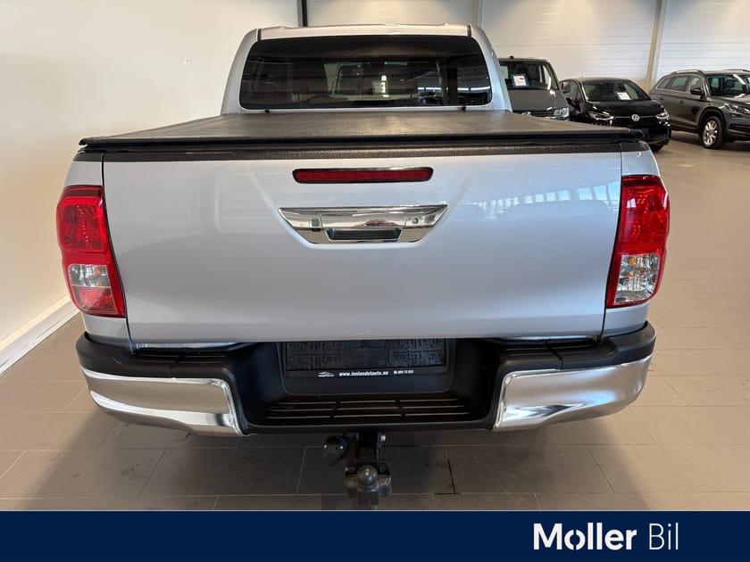 Bilde 5 av Toyota Hilux Dobbelcab D-4D 150hk D-Cab 4WD SR+ aut