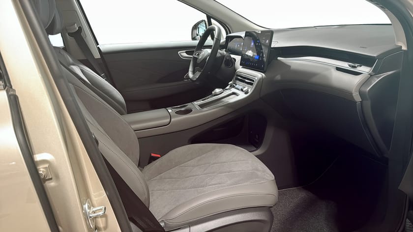 Bild 3 av MG S6 EV Dual Motor