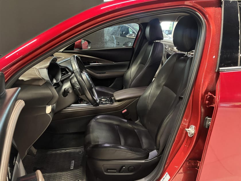 Bild 2 av Mazda CX-30 Cosmo 360° Skinn Bose Skyactiv G