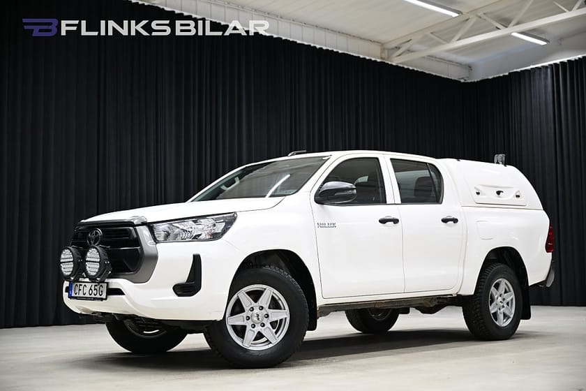 Bild 1 av Toyota Hilux Dubbelhytt 2.4 AWD 150HK Dubbelhytt|Drag|Kåpa|EnÄgare|Lågmil|Moms
