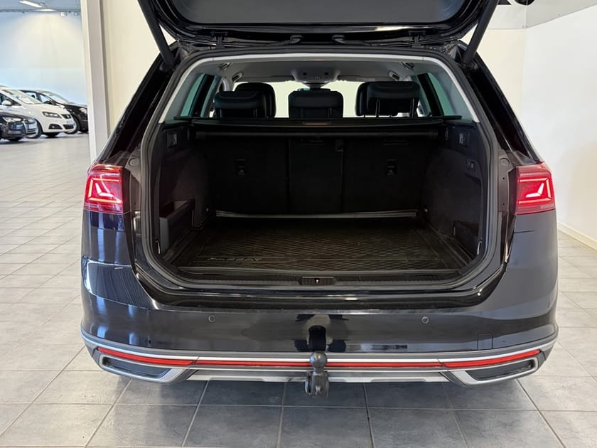 Bild 5 av Volkswagen Passat Alltrack 200hk 4m Executive Cockpit/Drag