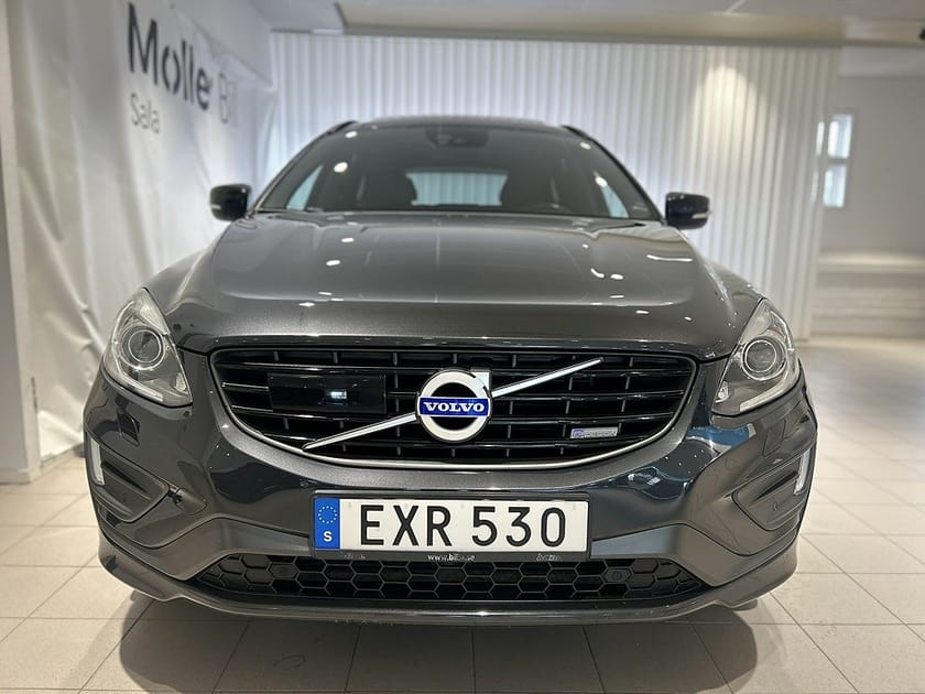 Bild 2 av Volvo XC60 D5 215hk R-Design Panorama|Drag|Värmare|Nav|B-Kame