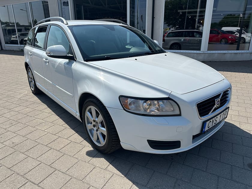 Bild 3 av Volvo V50 T5 (230 hk) Kinetic DRAGKROK