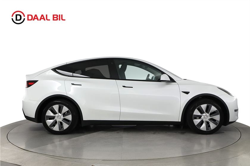 Bild 5 av Tesla Model Y Long Range AWD 77 KWh 514HK DRAG AUTOPILOT P-VÄRM B-KAM