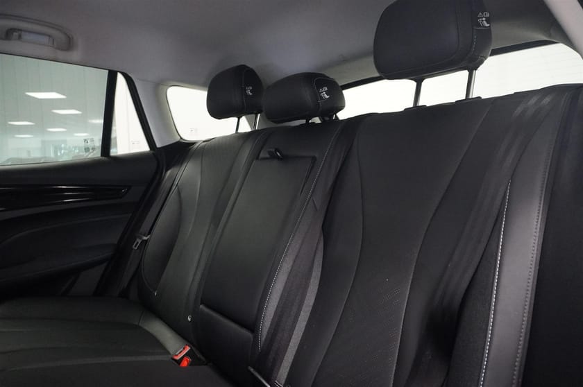 Bild 5 av MG 5 Standard Range SR Lux 50kWh 360 Elstol CarPlay