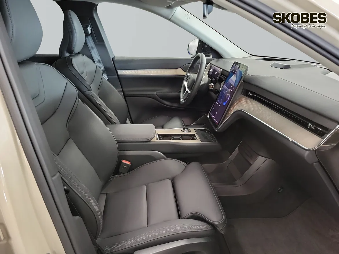 Volvo EX90