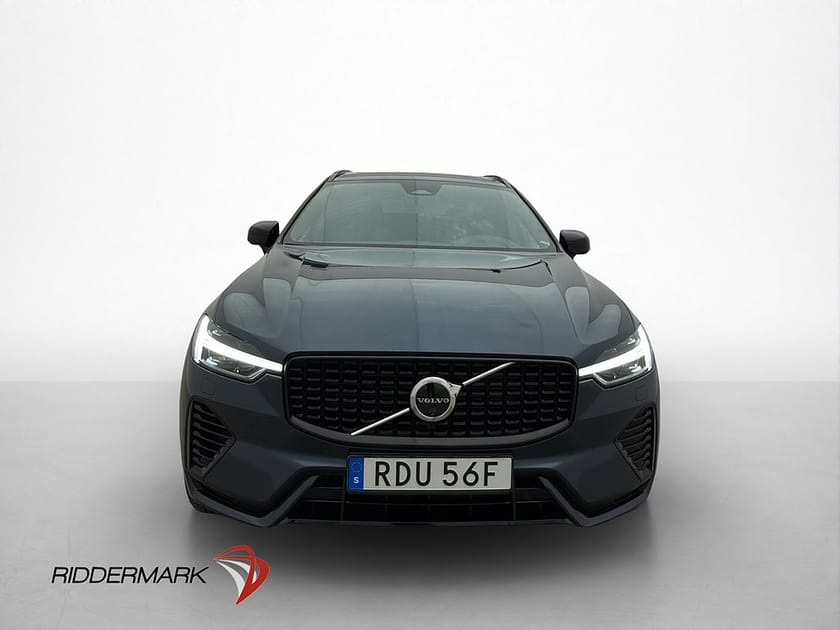 Bild 2 av Volvo XC60 Recharge T6 AWD Plus Dark Drag Pano Skinn 360°