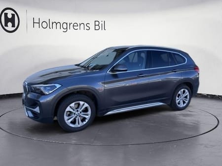 BMW X1 sDrive20i sDrive xLine Dragkrok Backkamera Rattvärme