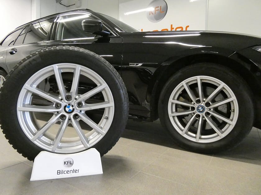 Bild 2 av BMW 330e xDrive Touring