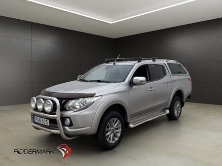 Mitsubishi L200 Dubbelhytt 2.4 4WD Värm Drag Diff Skinn Kåpa Moms 1-Äga