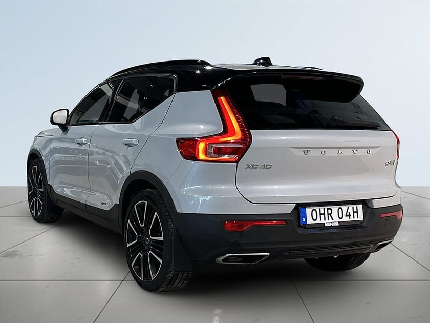 Bild 5 av Volvo XC40 D4 AWD Geartronic R-Design Drag H/K Pvärm Pano GPS SoV