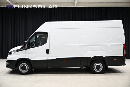 Iveco Daily 35-140 Van 136HK L3H2 Automat|Webasto|3.5ton-dragvikt|Lågmil|Moms