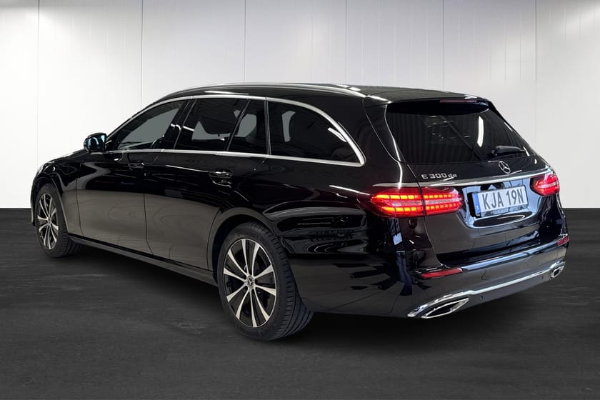 Bild 3 av Mercedes-Benz E 300 T de | WIDESCREEN | DRAG | B-KAMERA