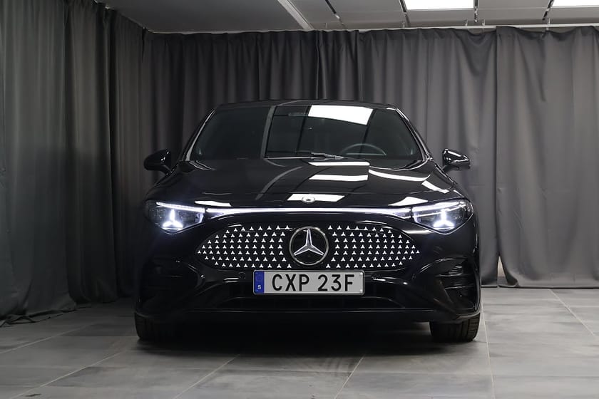 Bild 3 av Mercedes-Benz CLA 250+ AMG Line Plus Head-UP Burmester Pano Rattvärme