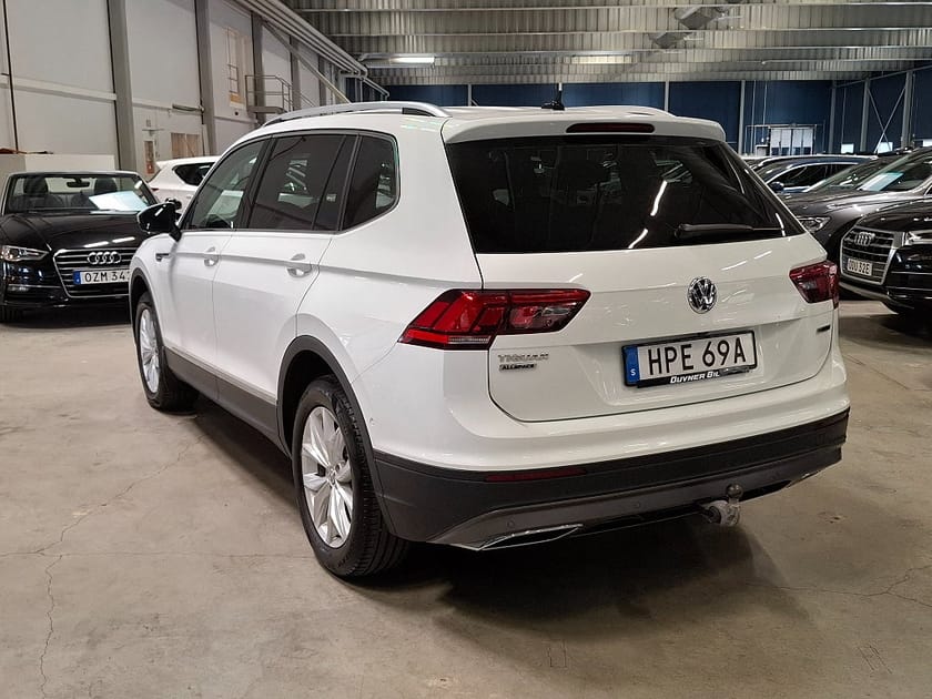 Bild 4 av Volkswagen Tiguan Allspace 7-sätes 2.0 TSI Aut 4Motion 7-sits | Executive | Drag | Värmare