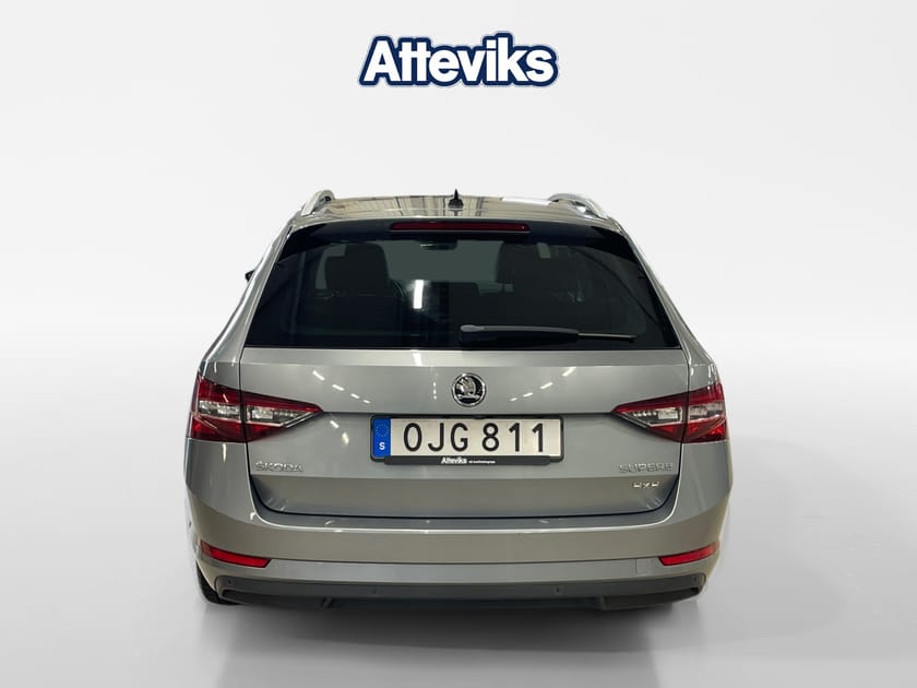 Bild 4 av Škoda Superb Kombi SUP.COM STYLE TDI 190 DSG 4X4 GRTSTY