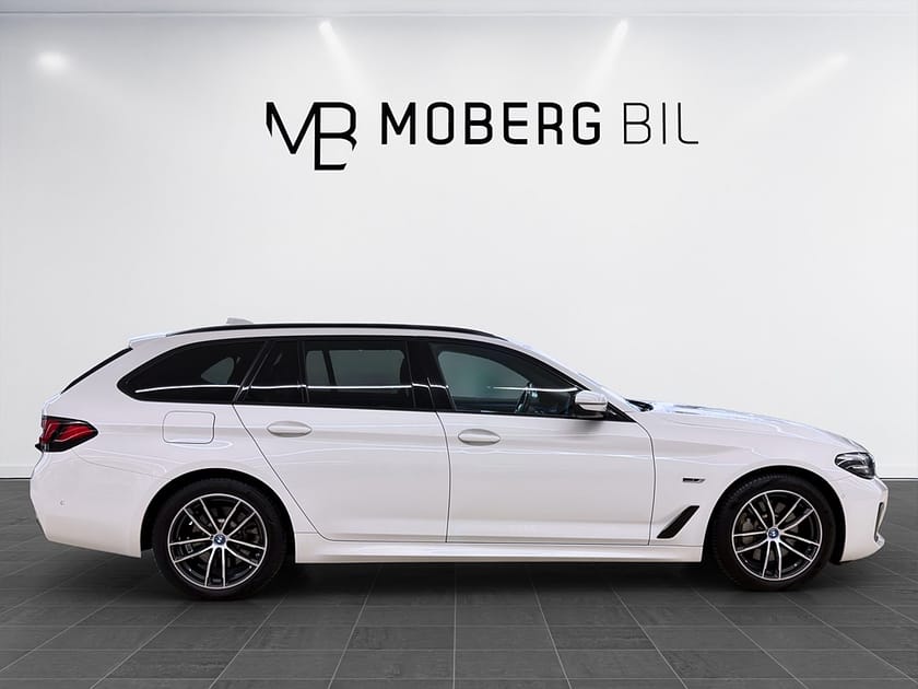 Bild 5 av BMW 530e xDrive Touring 292hk M sport Läder B-Kamera