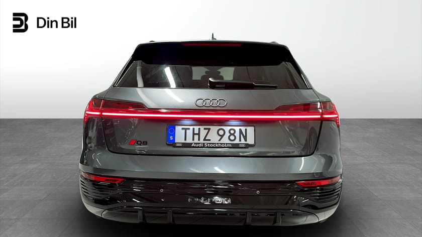 Bild 5 av Audi Q8 55 e-tron quattro 408HK S-line Selection | Pano I 360°