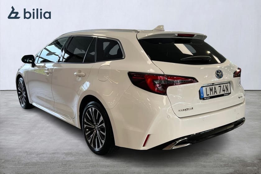 Bild 2 av Toyota Corolla Touring Sports Hybrid 1,8 Style Carplay Värmare Moms