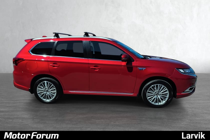 Bilde 4 av Mitsubishi Outlander PHEV 2,4 4WD Instyle+/360kamera/skinn/H.fest