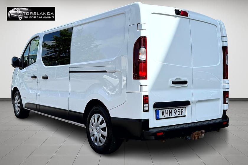 Bild 5 av Nissan NV300 Crew Van 1,6 dCi 145hk 5-Sits GPS 2 X skjutdörr Värmare