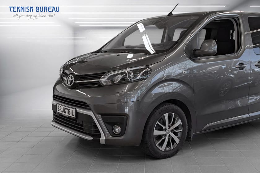 Bilde 2 av Toyota Proace Verso 120hk 8-seter/HUD/Adpt.Cruise/R.Kam/Keyless