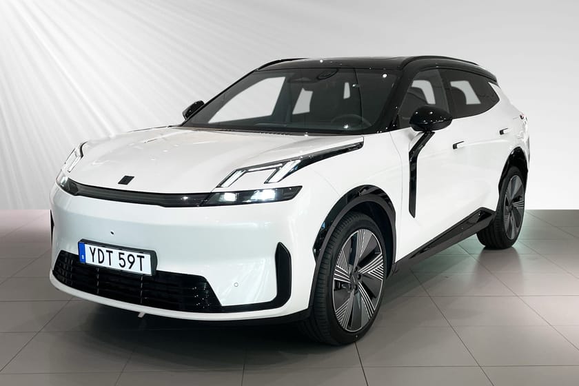 Bild 1 av Lynk & Co 08 PHEV More