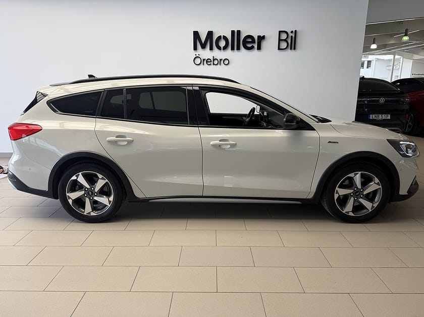 Bild 5 av Ford Focus Active Kombi 1.0 125HK I Dragkrok I Bkamera|Farthållare|V-hjul