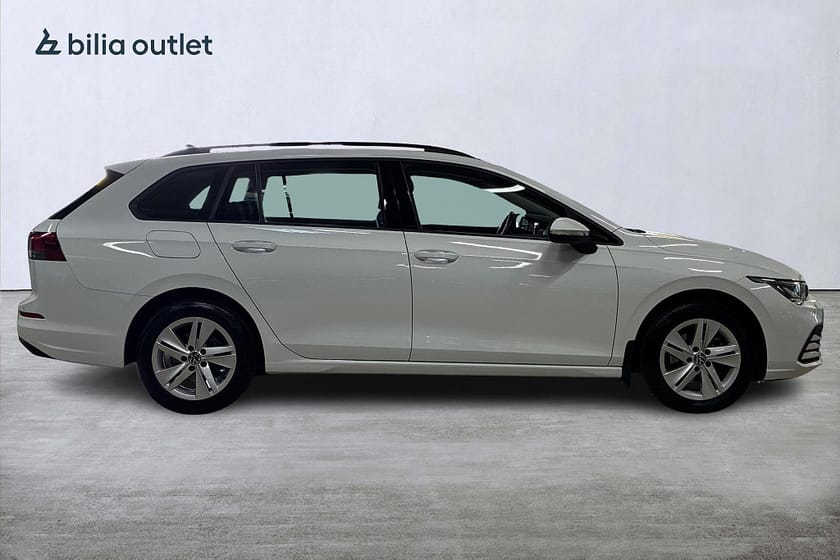 Bild 5 av Volkswagen Golf Sportscombi SC 1.5 eTSI DSG 150hk Drag Carplay Backkamera