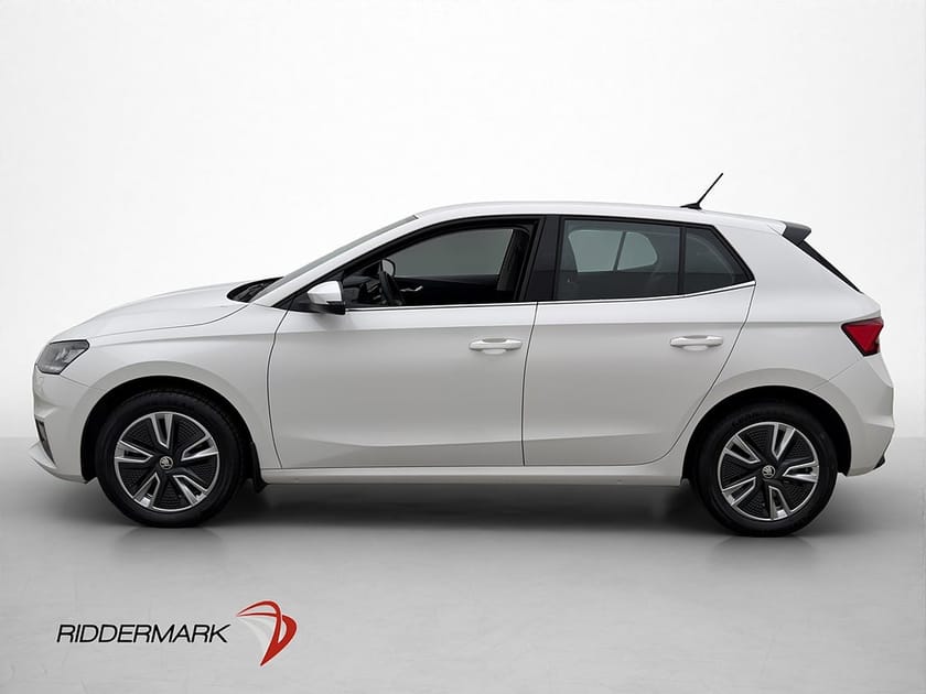 Bild 4 av Škoda Fabia Skoda TSI 110HK Style Kamera CarPlay Rattvärme MOMS