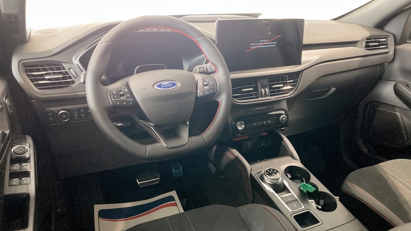 Bild 4 av Ford Kuga Plug-In Hybrid ST-Line X Black Edition PHEV 243hk 69km Range
