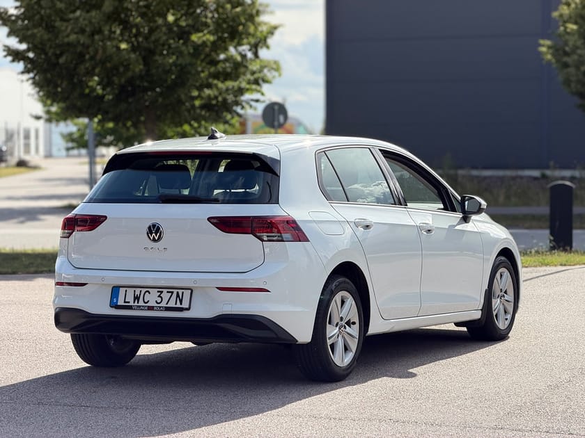 Bild 5 av Volkswagen Golf 1.0 TSI Manuell B-Kamera Rattvärme