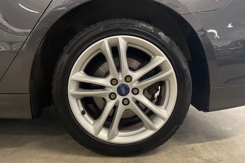 Bild 5 av Ford Mondeo Kombi 1.6 TDCi Titanium / Värmare / Keyless / Drag / Elstol