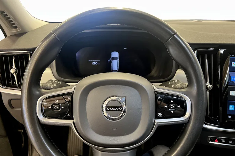 Volvo V90 Cross Country