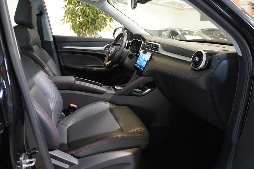Bild 2 av MG ZS EV Long Range Luxury iSmart Pano Kamera