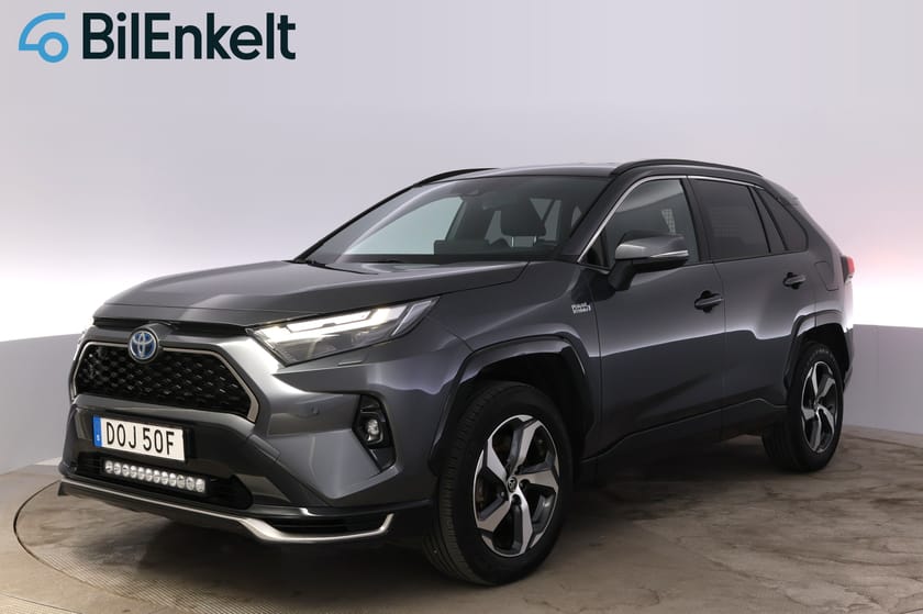 Bild 4 av Toyota RAV4 Plug-in Hybrid AWD X Edition Drag Kamera Moms