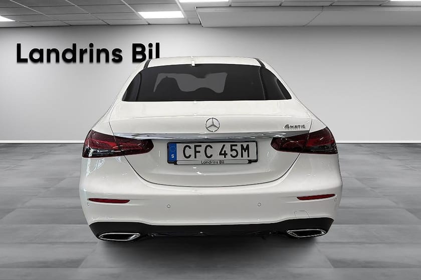 Bild 5 av Mercedes-Benz E 220 d 4MATIC Sedan AMG Night