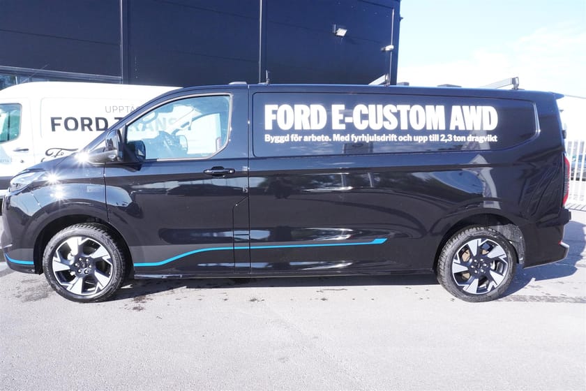 Bild 4 av Ford Transit Custom 82.5 kWh AWD E-Custom Skåp Sport 340l Elmotor 210kw 286hk 1-Växlad El